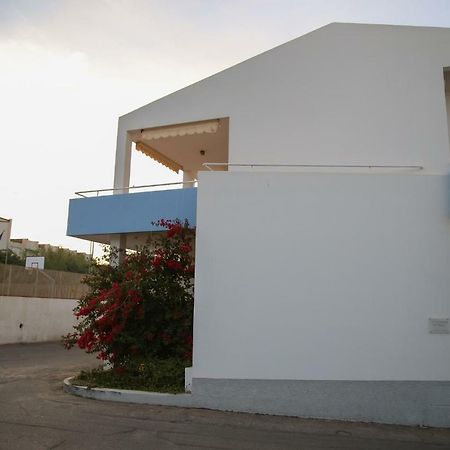 B&B Le Tre Spiagge Calasetta Εξωτερικό φωτογραφία