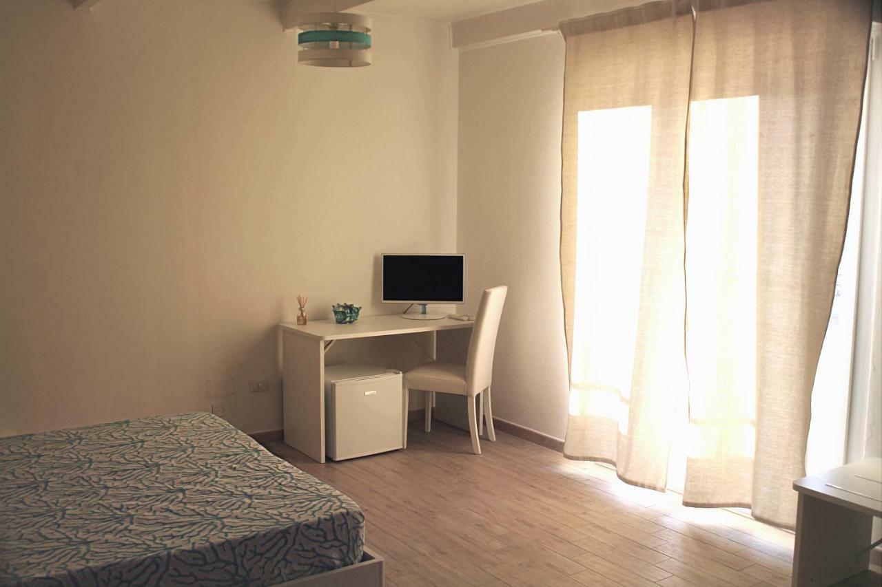 B&B Le Tre Spiagge Calasetta Εξωτερικό φωτογραφία